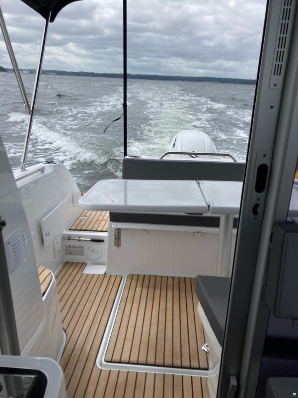 Beneteau Antares 7