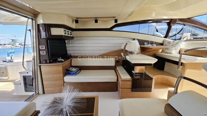 Azimut 47 Fly