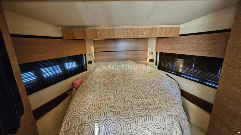 Azimut 47 Fly