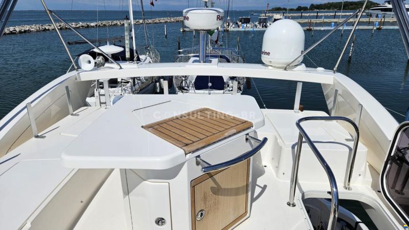 Azimut 47 Fly