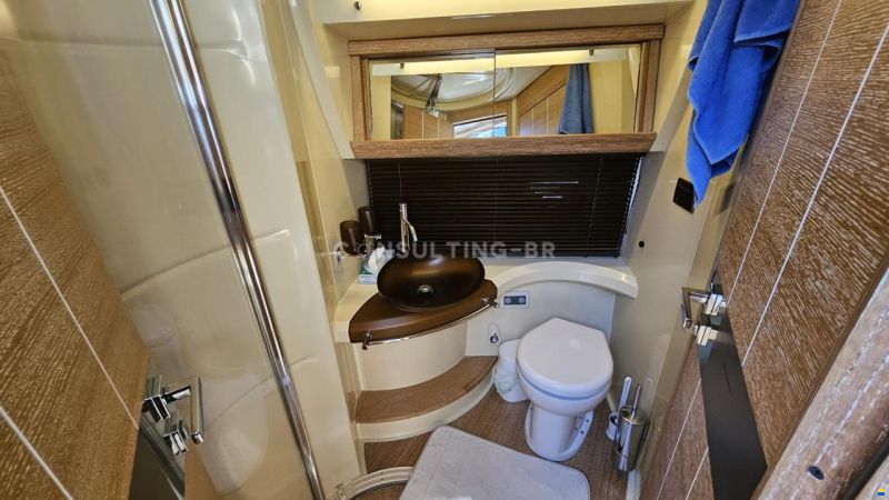 Azimut 47 Fly