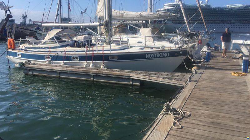 Hallberg-Rassy 352