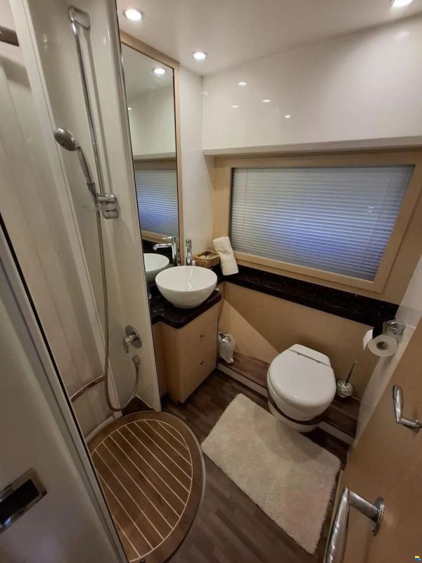 Princess 62 Flybridge Motor Yacht