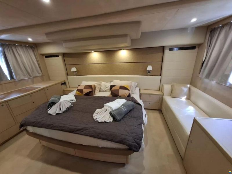 Princess 62 Flybridge Motor Yacht