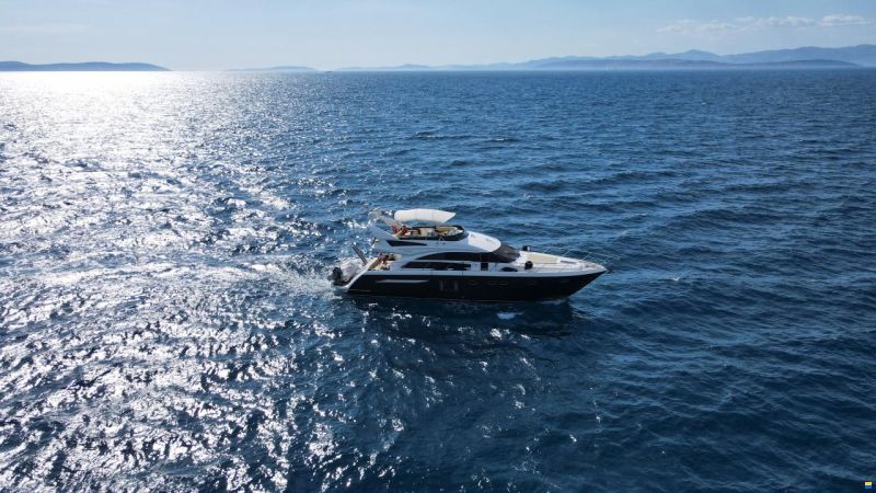 Princess 62 Flybridge Motor Yacht