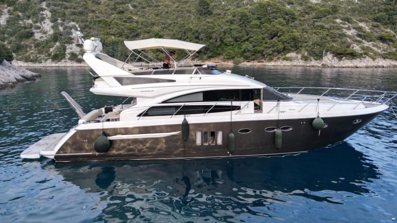 Princess 62 Flybridge Motor Yacht