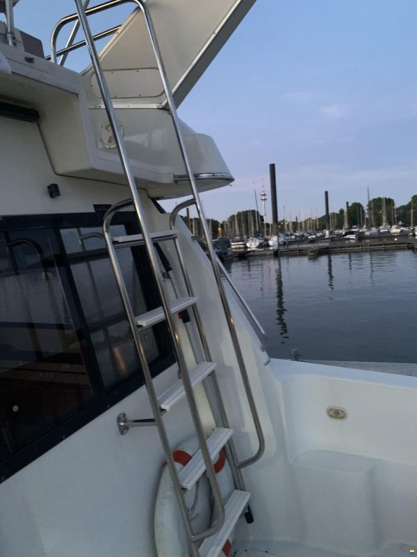 Bayliner 3258 Avanti Ciera