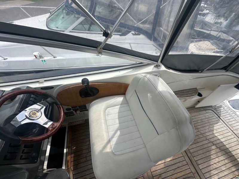 Bayliner 275