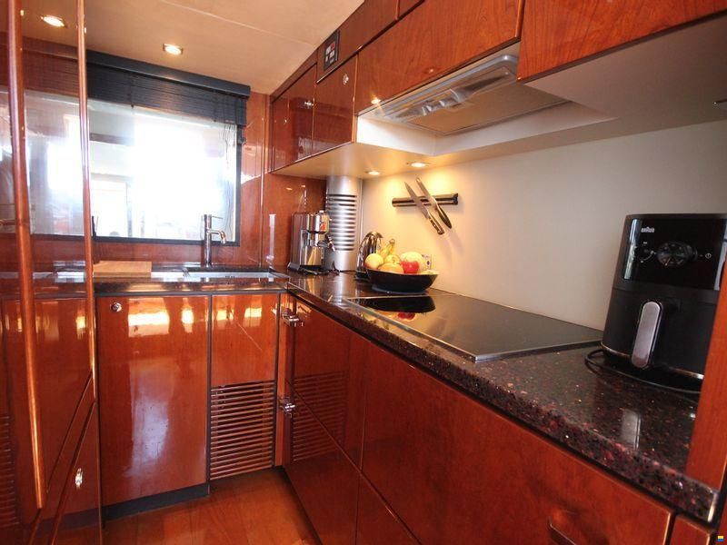 Fairline Squadron 78