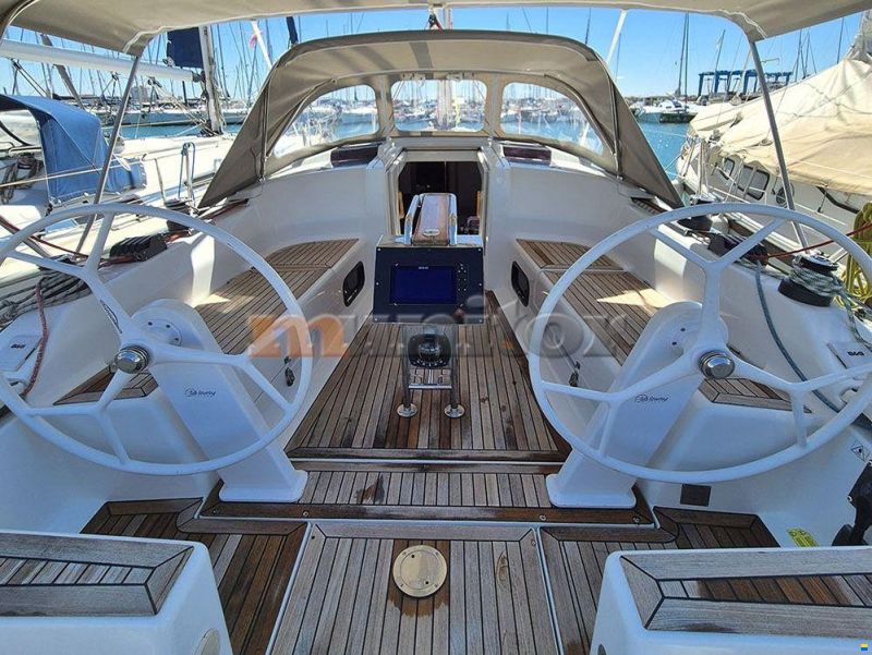 Hanse 345
