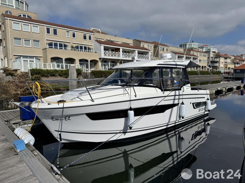 Jeanneau Merry Fisher 895