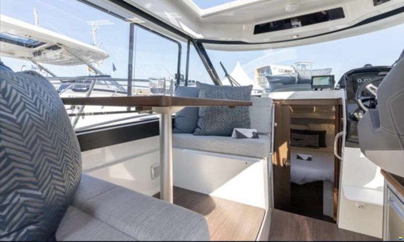 Jeanneau Merry Fisher 895
