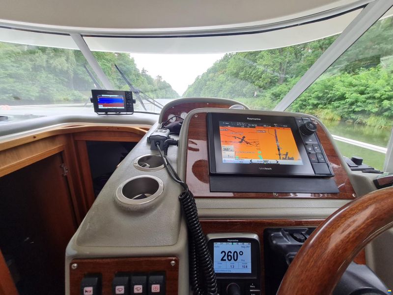 Nimbus 340 Commander