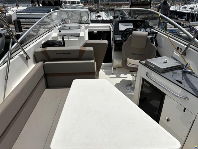 Quicksilver Activ 805