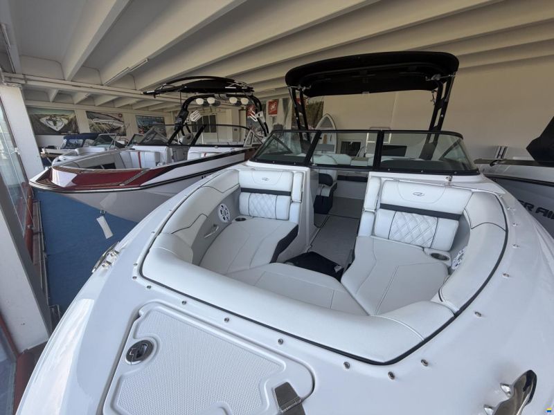 Regal LS2 Surf V8