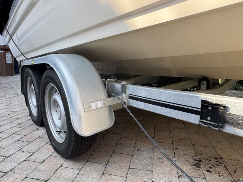 Stingray 198