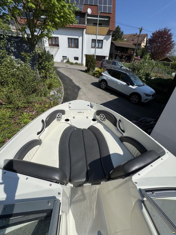 Stingray 198