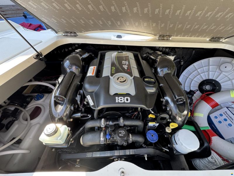 Stingray 198