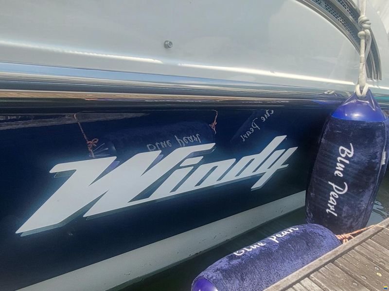 Windy Scirocco 33
