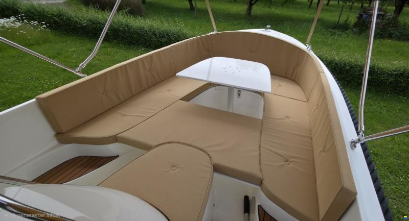 Oud Huijzer 570 Tender