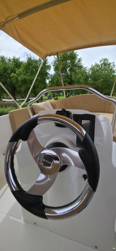 Oud Huijzer 570 Tender