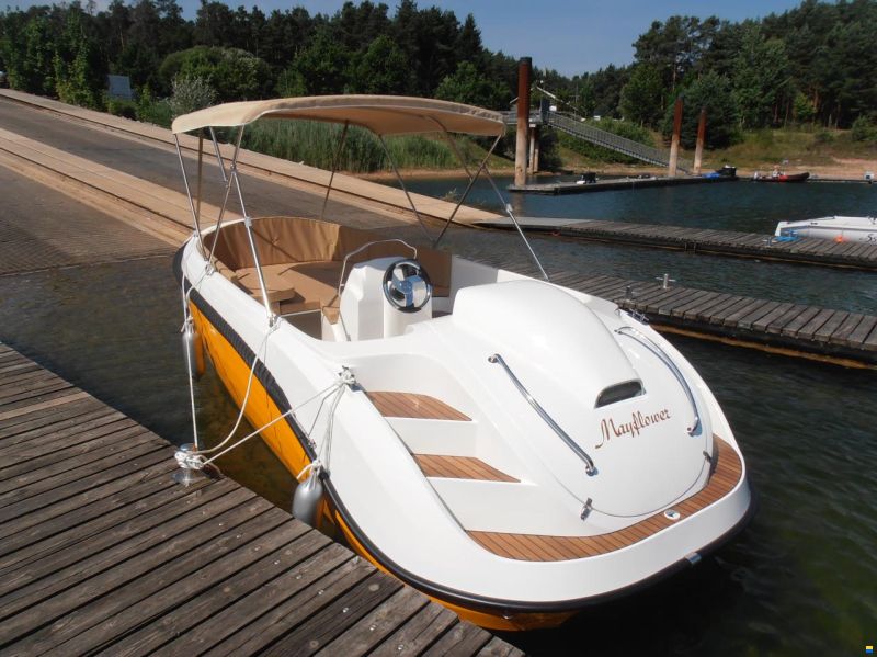 Oud Huijzer 570 Tender