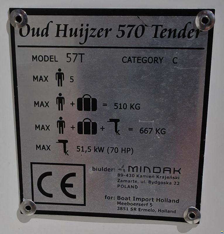 Oud Huijzer 570 Tender