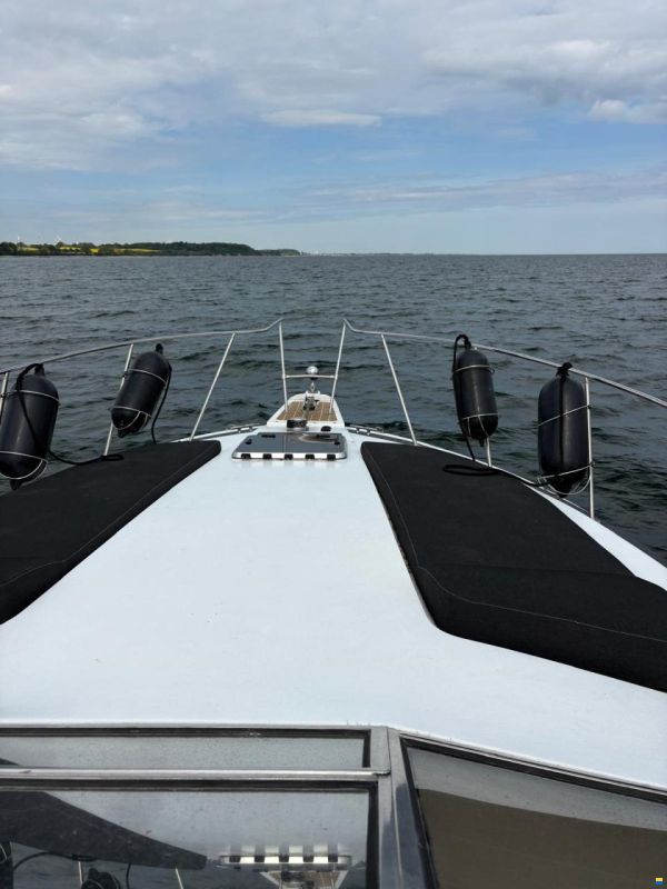 Trojan Bertram 34