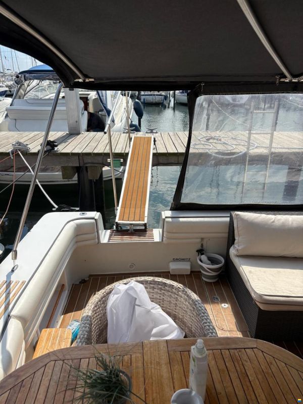 Trojan Bertram 34