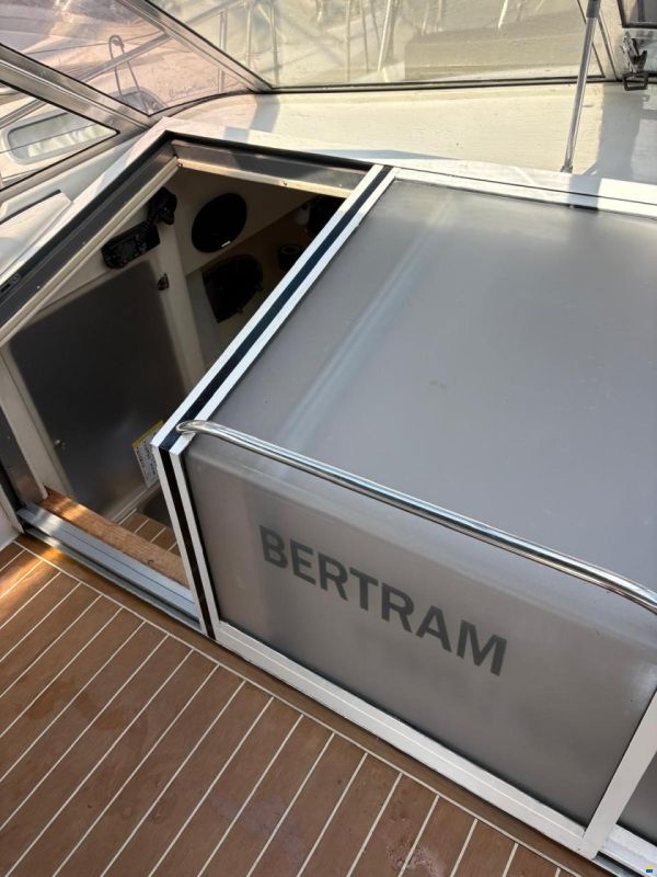 Trojan Bertram 34