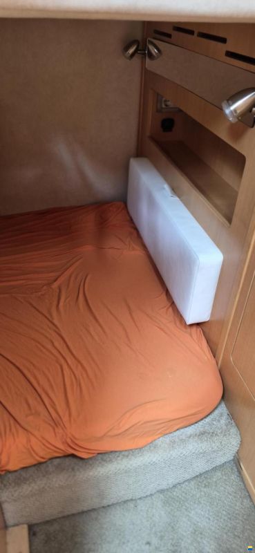 Sea Ray Sundancer 305