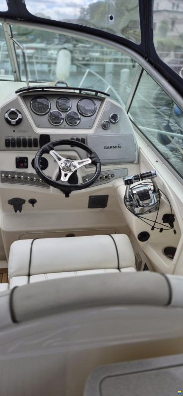 Sea Ray Sundancer 305