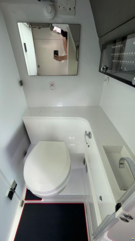 Axopar 37 XC Cross Cabin
