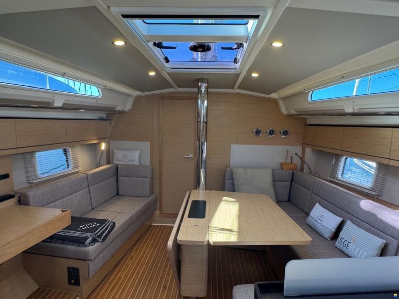 Hanse 418