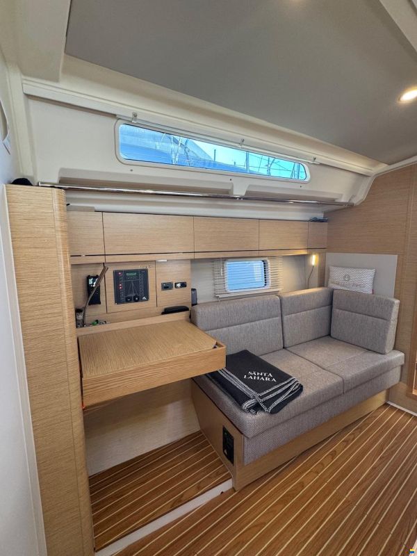 Hanse 418