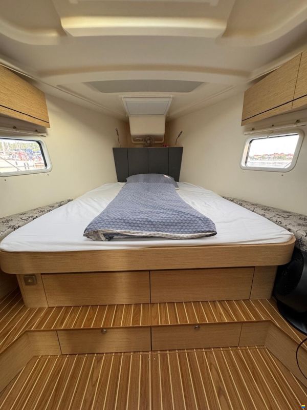 Hanse 418