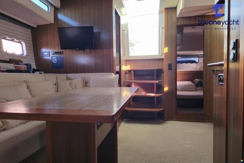 Bavaria Deep Blue 46