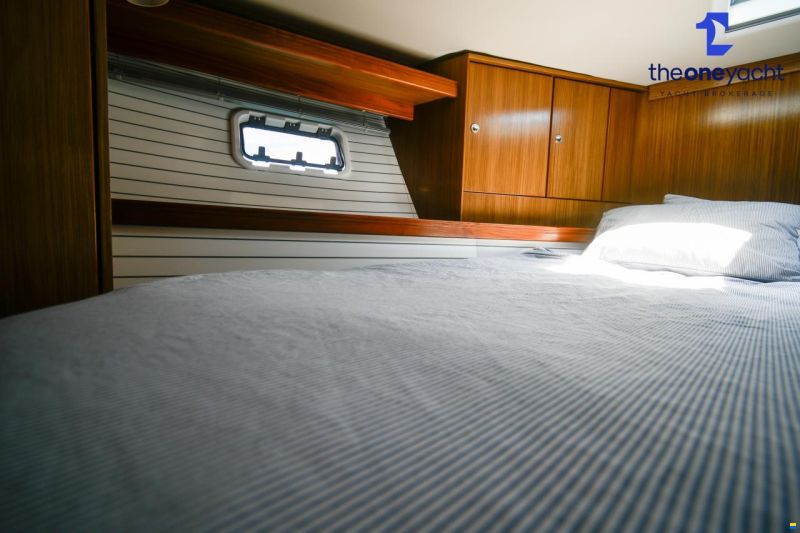 Bavaria Deep Blue 46