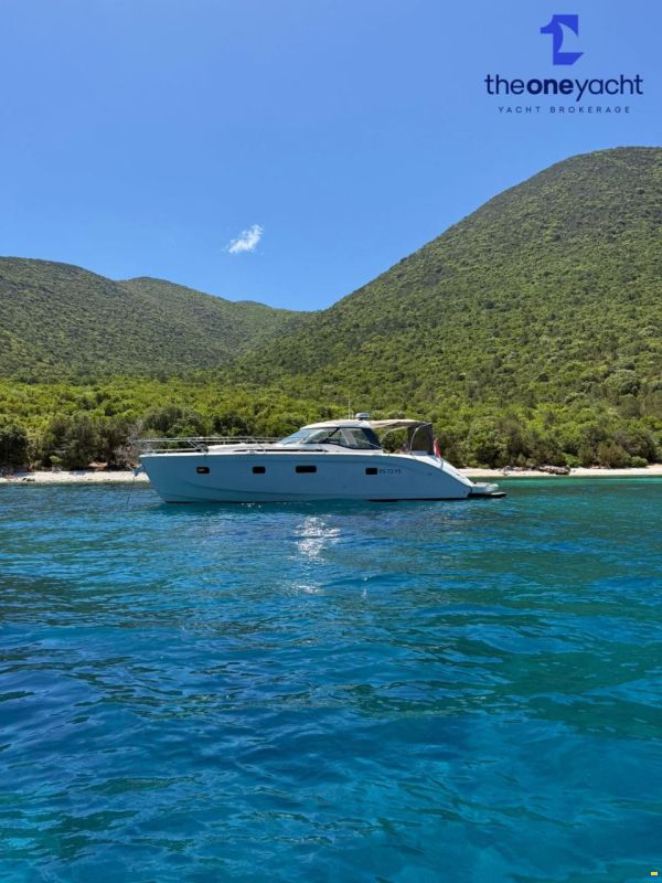 Bavaria Deep Blue 46