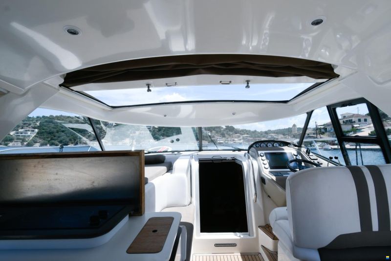 Bavaria Deep Blue 46