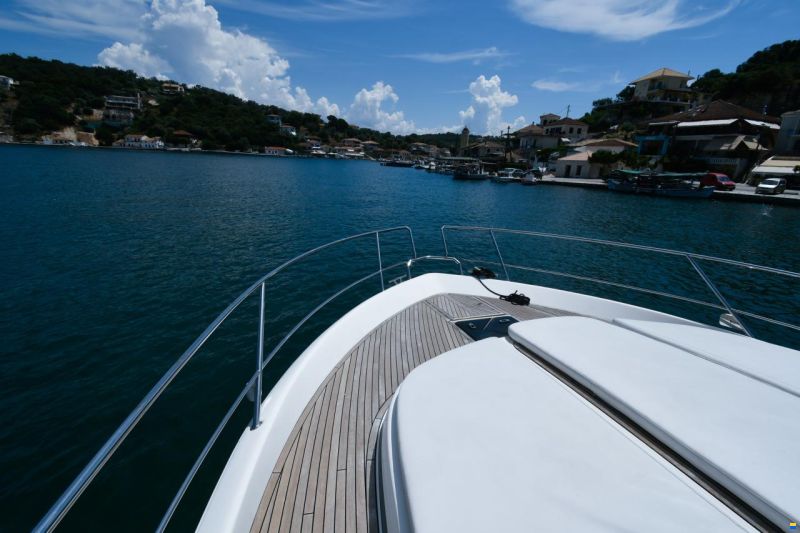 Bavaria Deep Blue 46