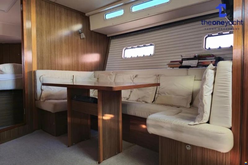 Bavaria Deep Blue 46