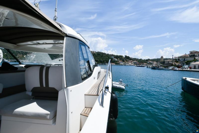 Bavaria Deep Blue 46