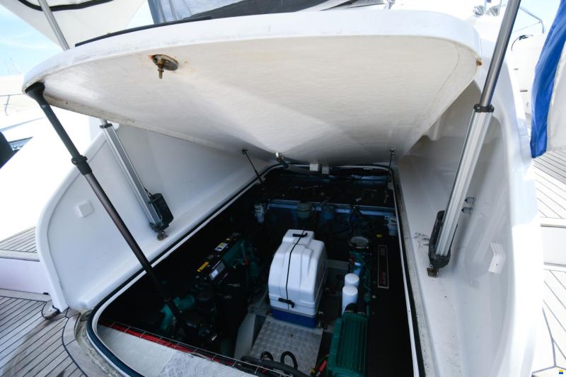 Bavaria Deep Blue 46