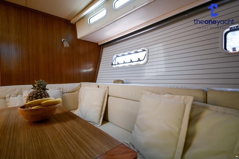 Bavaria Deep Blue 46