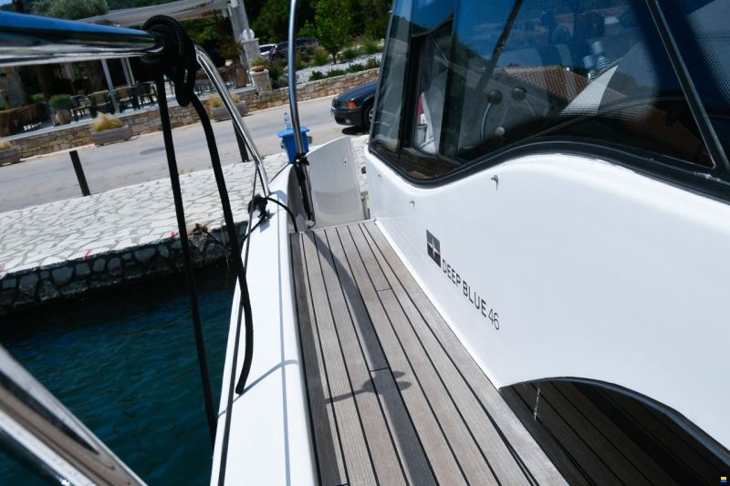 Bavaria Deep Blue 46