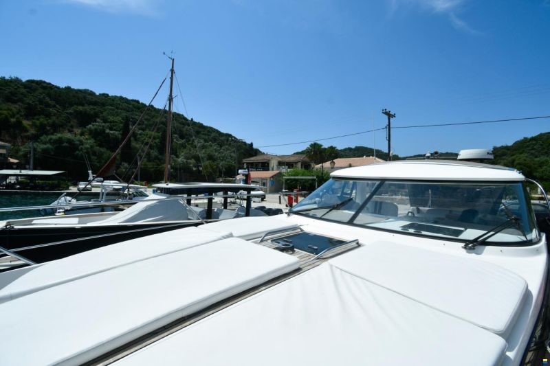 Bavaria Deep Blue 46