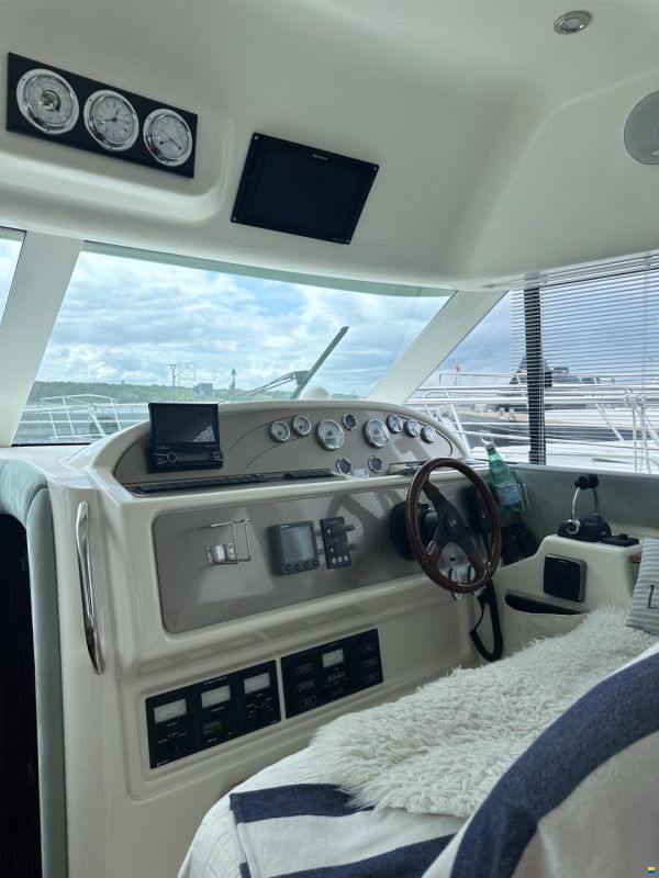 Jeanneau Prestige 36 Fly