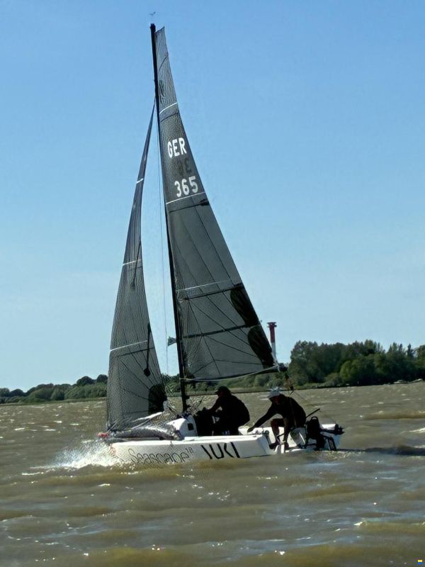 Seascape 18 / Beneteau First 18 SE
