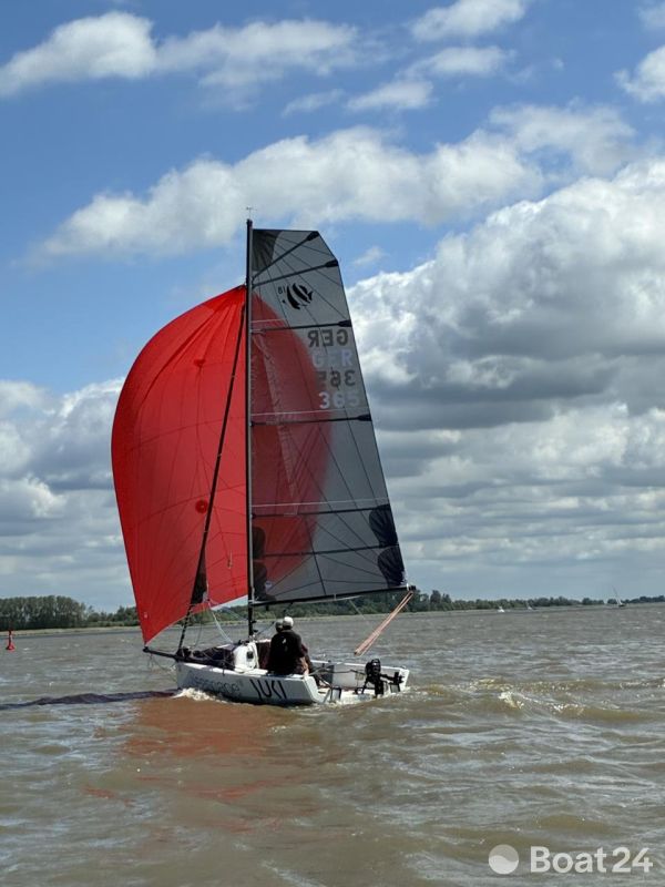 Seascape 18 / Beneteau First 18 SE
